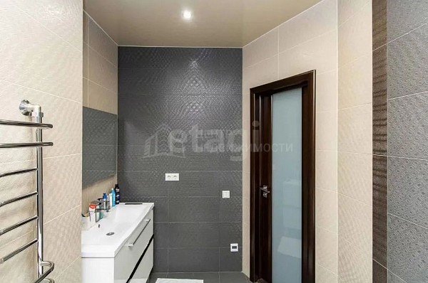 2-к квартира, 87 кв.м.