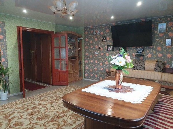 Дом с участком, 107 кв.м.