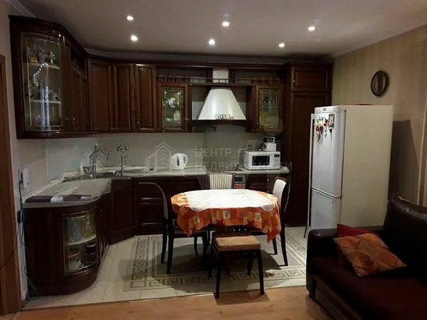 2-к квартира, 74 кв.м.