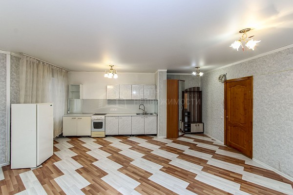 1-к квартира, 77 кв.м.