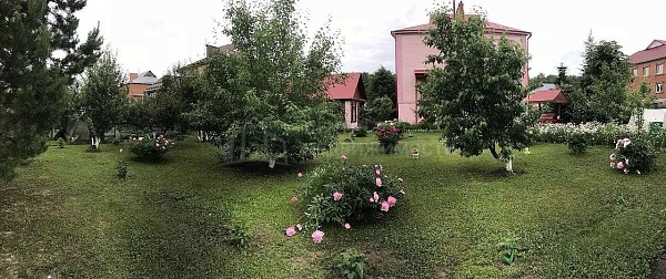Дом с участком, 366 кв.м. Дом с участком, 366 кв.м.