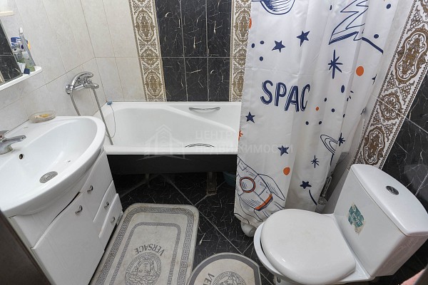 2-к квартира, 60 кв.м.