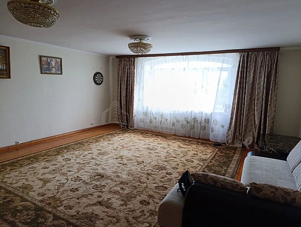 3-к квартира, 140 кв.м.