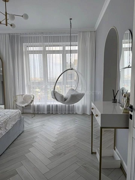 7-к квартира, 232 кв.м.