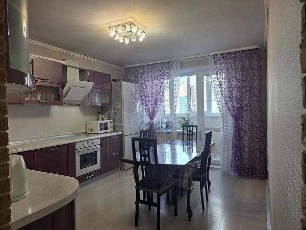3-к квартира, 90 кв.м.