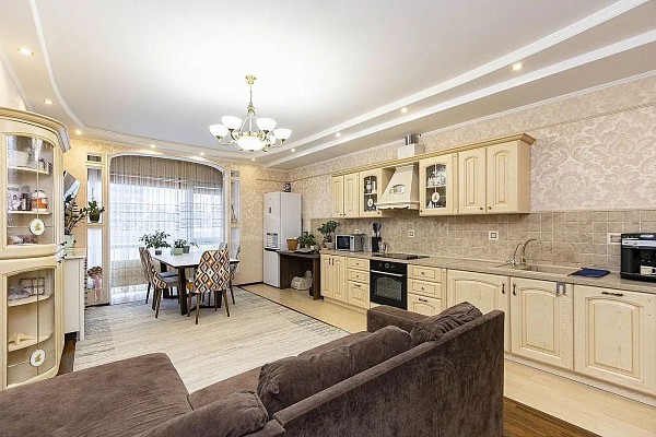 3-к квартира, 103 кв.м. 3-к квартира, 103 кв.м.