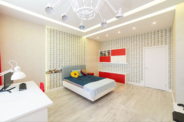 3-к квартира, 130 кв.м.