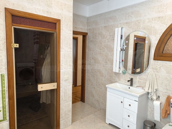 3-к квартира, 127 кв.м.
