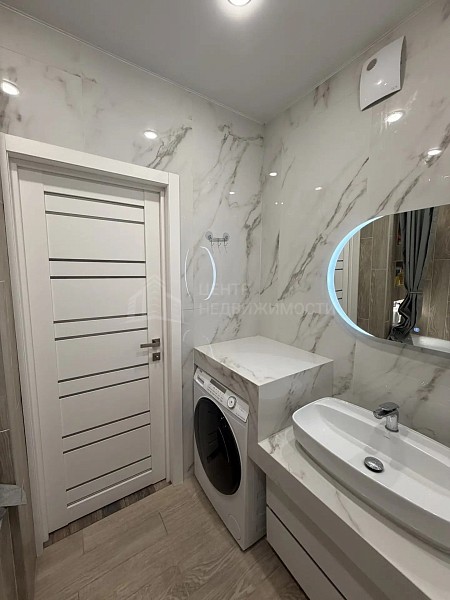 2-к квартира, 70 кв.м.