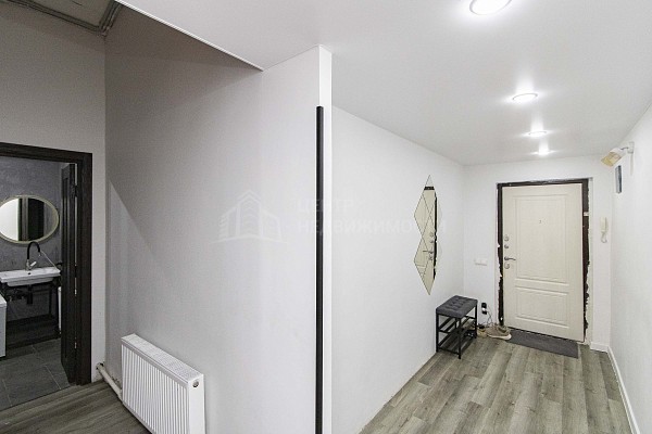 2-к квартира, 77 кв.м.