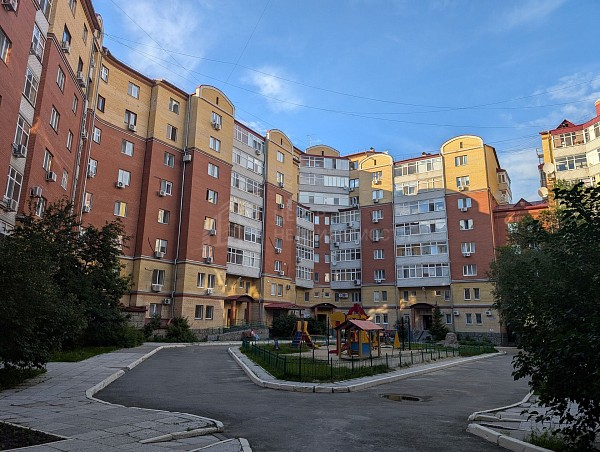 2-к квартира, 77 кв.м.