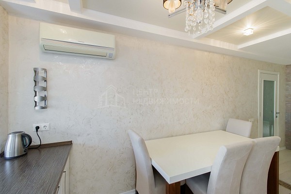 2-к квартира, 82 кв.м.