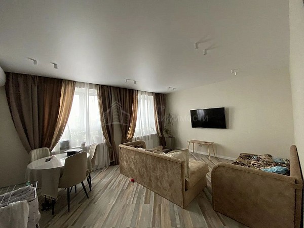 1-к квартира, 60 кв.м.