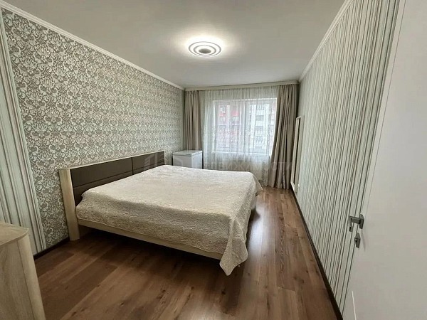 2-к квартира, 74 кв.м.