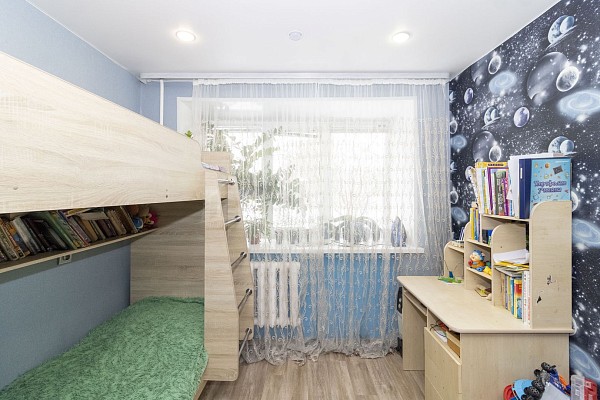 4-к квартира, 60 кв.м.
