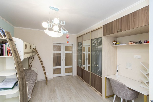 2-к квартира, 66 кв.м.