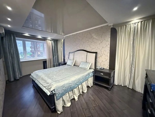 2-к квартира, 87 кв.м.