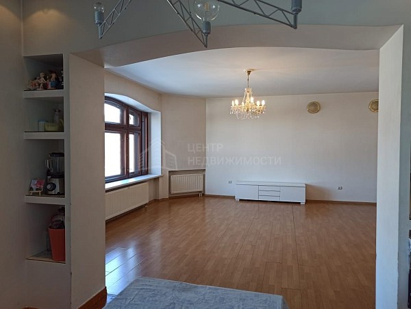 4-к квартира, 197 кв.м.