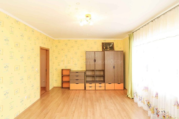 4-к квартира, 122 кв.м.