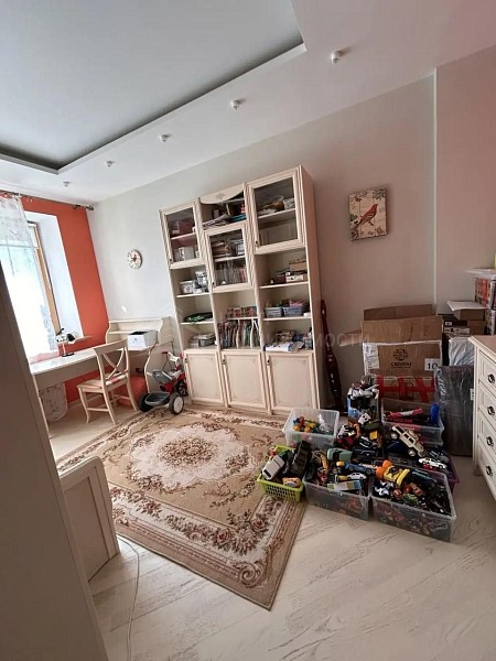 2-к квартира, 70 кв.м.
