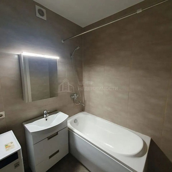 2-к квартира, 65 кв.м.