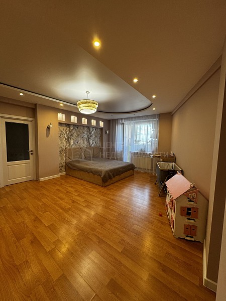 2-к квартира, 88 кв.м.