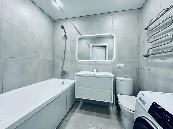 2-к квартира, 74 кв.м.