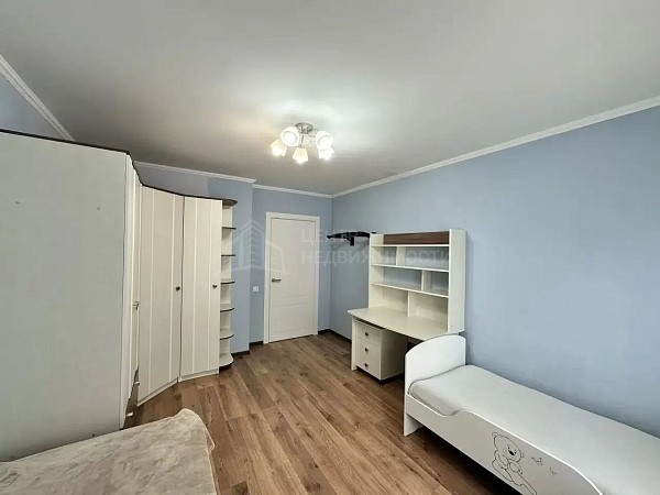 2-к квартира, 74 кв.м.