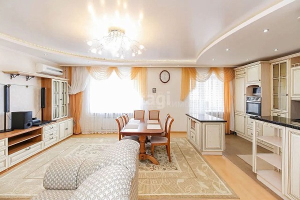 3-к квартира, 114 кв.м.