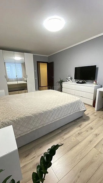 3-к квартира, 90 кв.м. 3-к квартира, 90 кв.м.