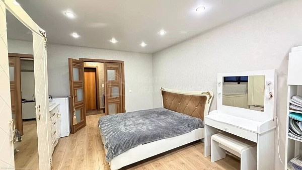 2-к квартира, 60 кв.м.