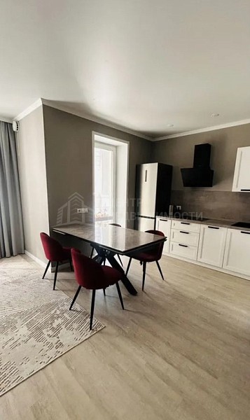 3-к квартира, 90 кв.м.