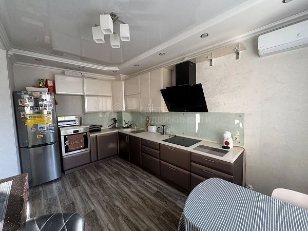 3-к квартира, 101 кв.м.