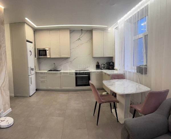 2-к квартира, 74 кв.м.