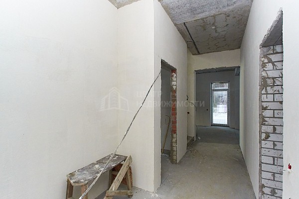 Дом с участком, 180 кв.м.
