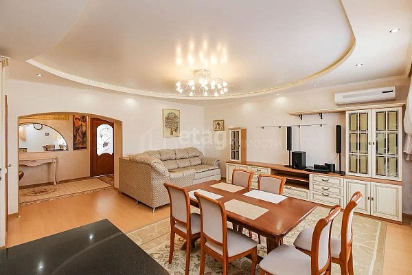 3-к квартира, 114 кв.м.