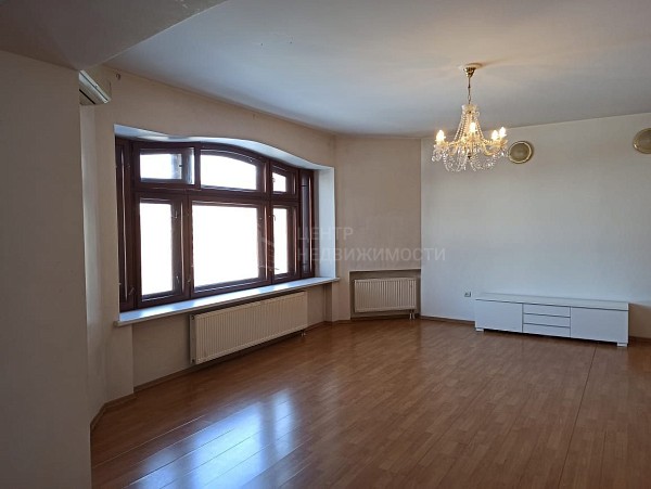 4-к квартира, 197 кв.м.