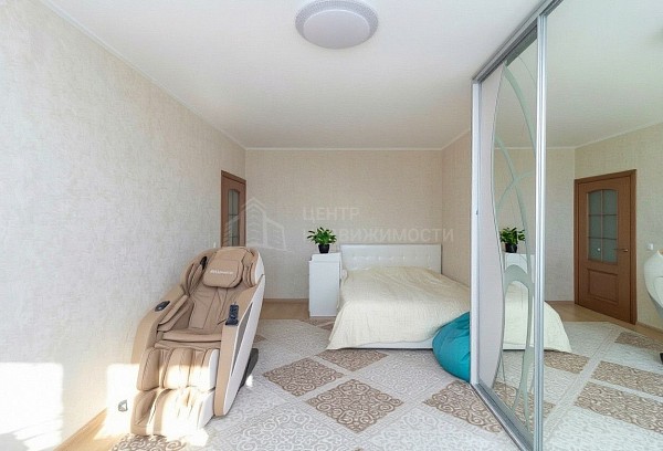 2-к квартира, 81 кв.м.