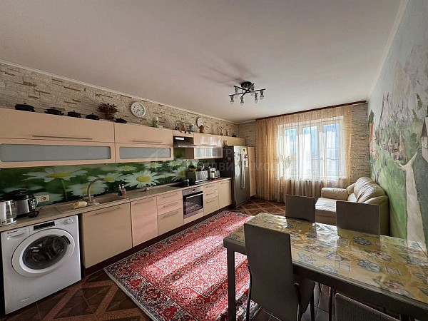 2-к квартира, 83 кв.м.