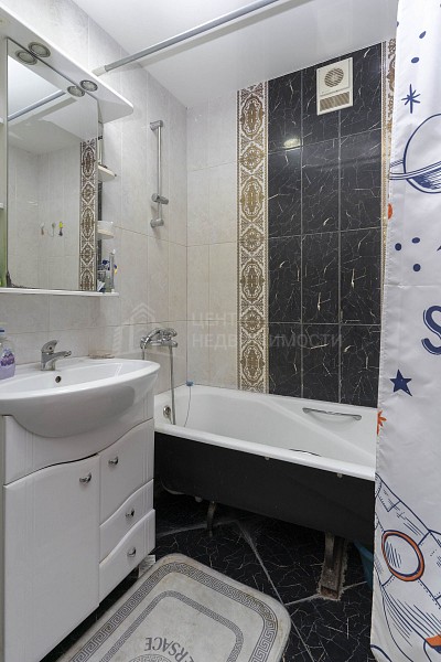 2-к квартира, 60 кв.м.