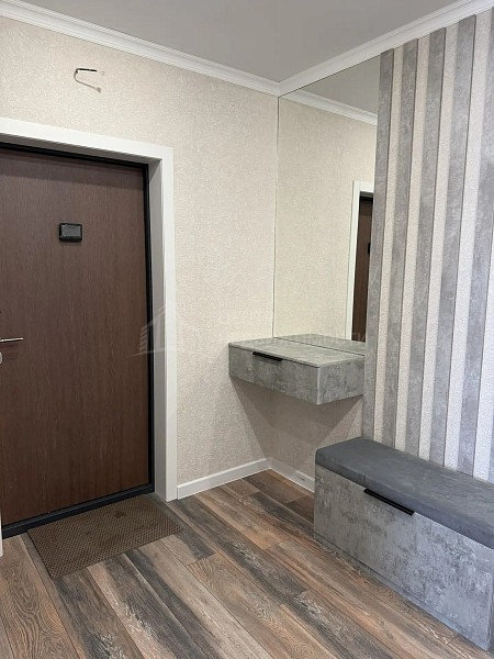 2-к квартира, 70 кв.м.