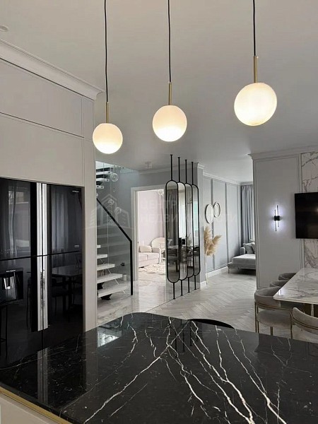 7-к квартира, 232 кв.м.