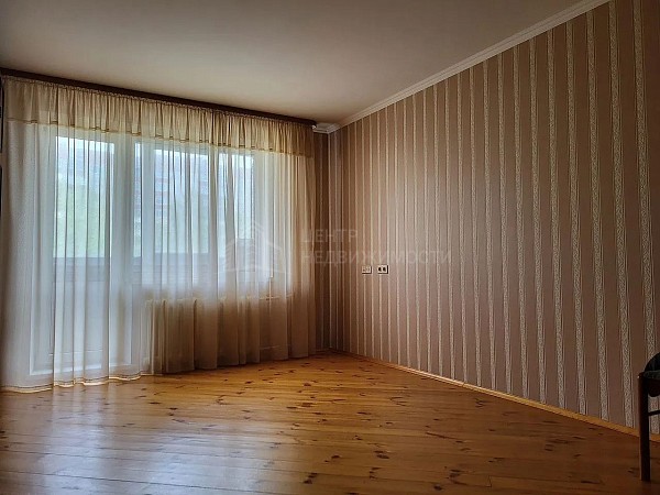 4-к квартира, 110 кв.м. 4-к квартира, 110 кв.м.