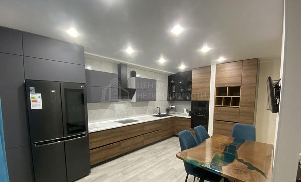 3-к квартира, 87 кв.м.
