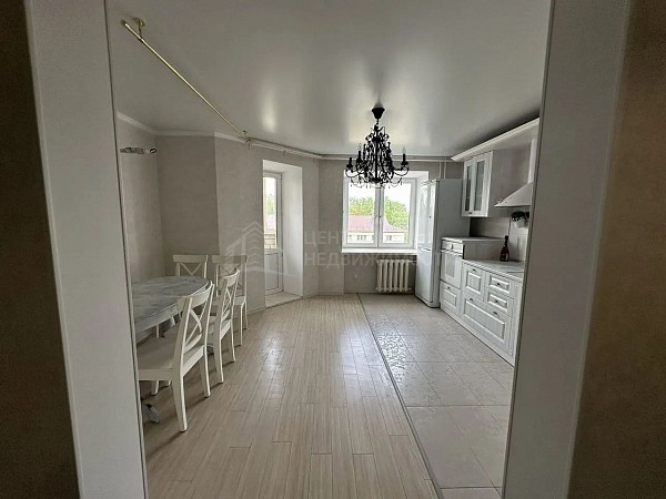 2-к квартира, 72 кв.м.