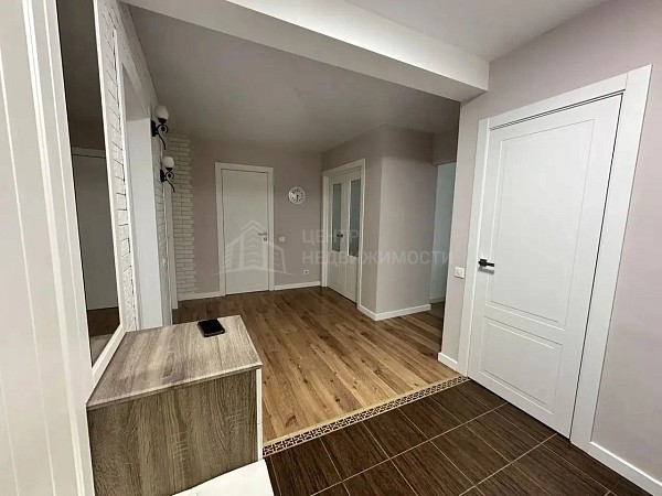 2-к квартира, 74 кв.м.