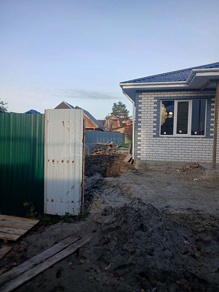 Дом с участком, 105 кв.м.