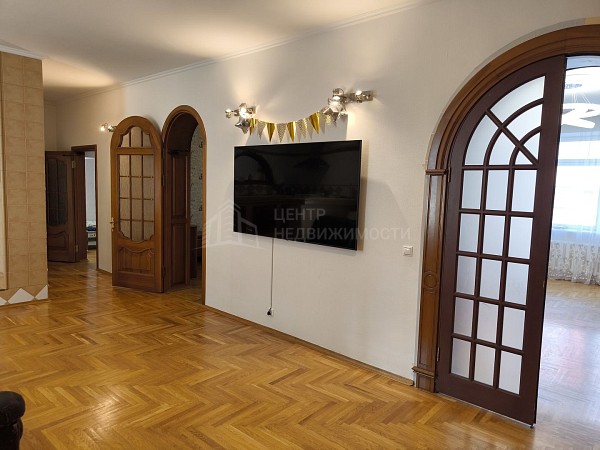 3-к квартира, 127 кв.м.