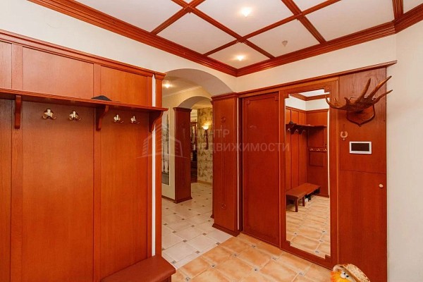 6-к квартира, 282 кв.м.