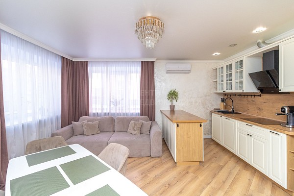 2-к квартира, 67 кв.м.